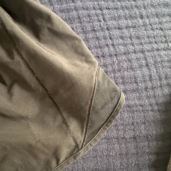 Lululemon Hotty Hot Shorts - Picture 5 of 5